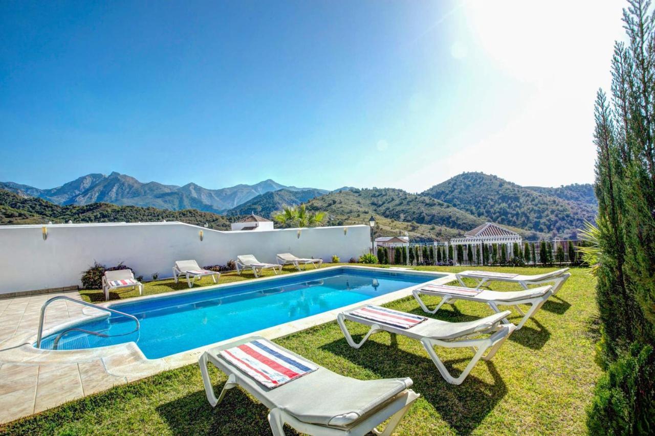 Nerja Paradise Rentals - Villa Cataleya فريجيليانا المظهر الخارجي الصورة