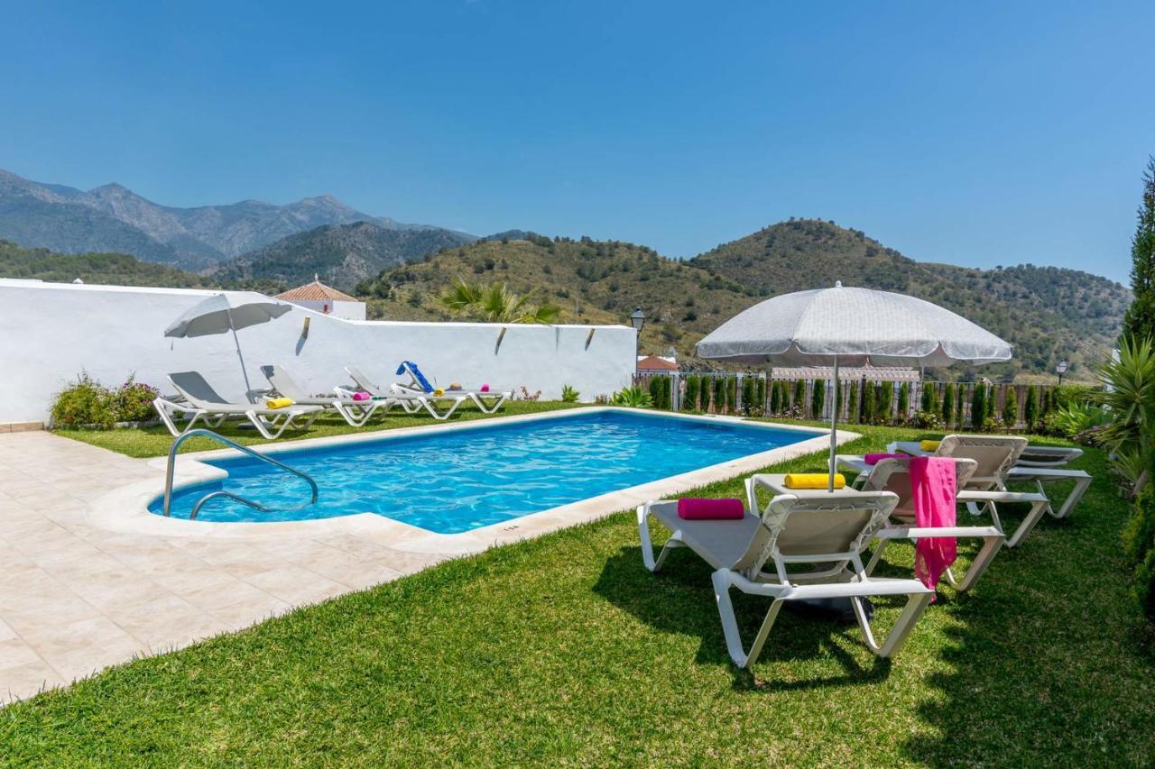 Nerja Paradise Rentals - Villa Cataleya فريجيليانا المظهر الخارجي الصورة